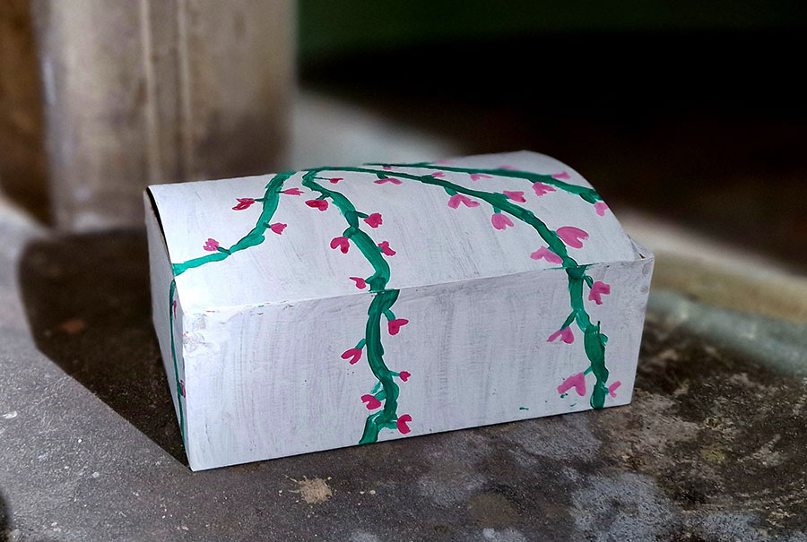 Malowana etnoskrzyneczka marzeń