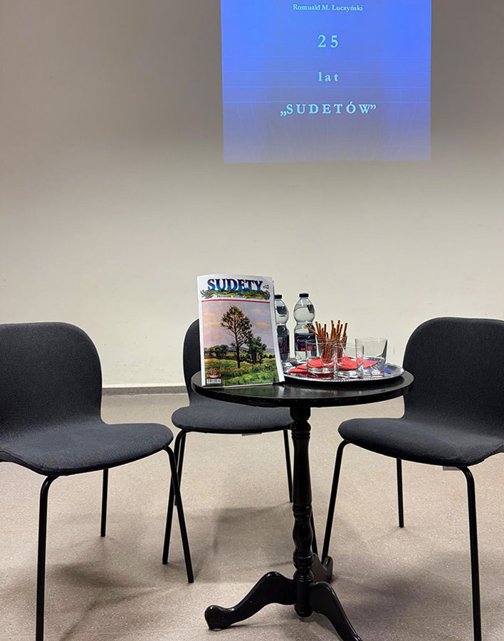 Spotkanie z redaktorami pisma „Sudety” w ramach cyklu „Czwartki z Przyjaciółmi”