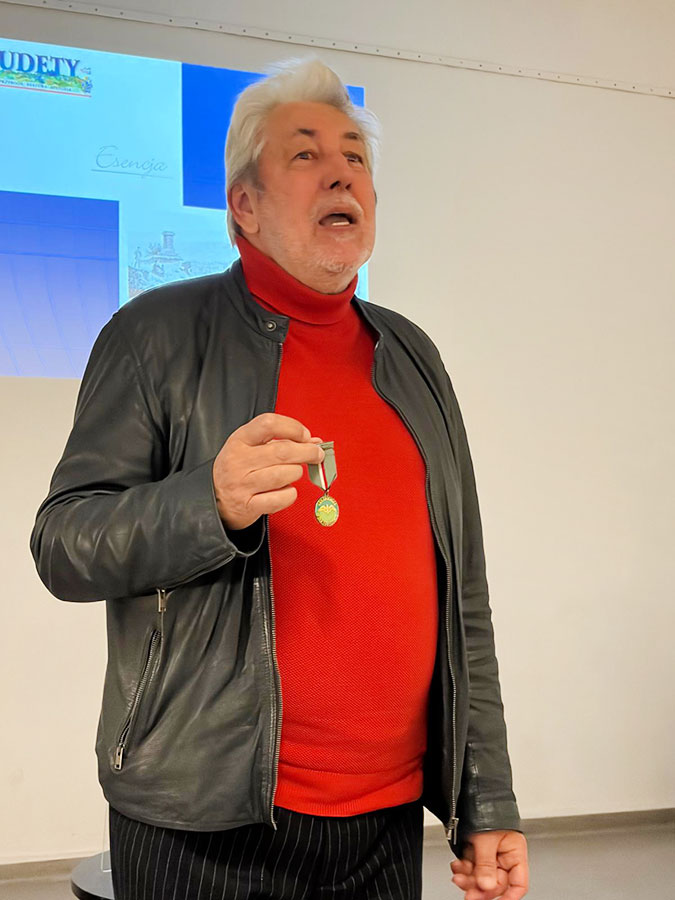 Spotkanie z redaktorami pisma „Sudety” w ramach cyklu „Czwartki z Przyjaciółmi”