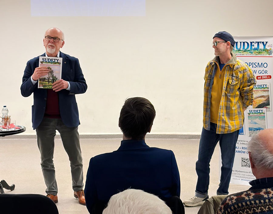 Spotkanie z redaktorami pisma „Sudety” w ramach cyklu „Czwartki z Przyjaciółmi”