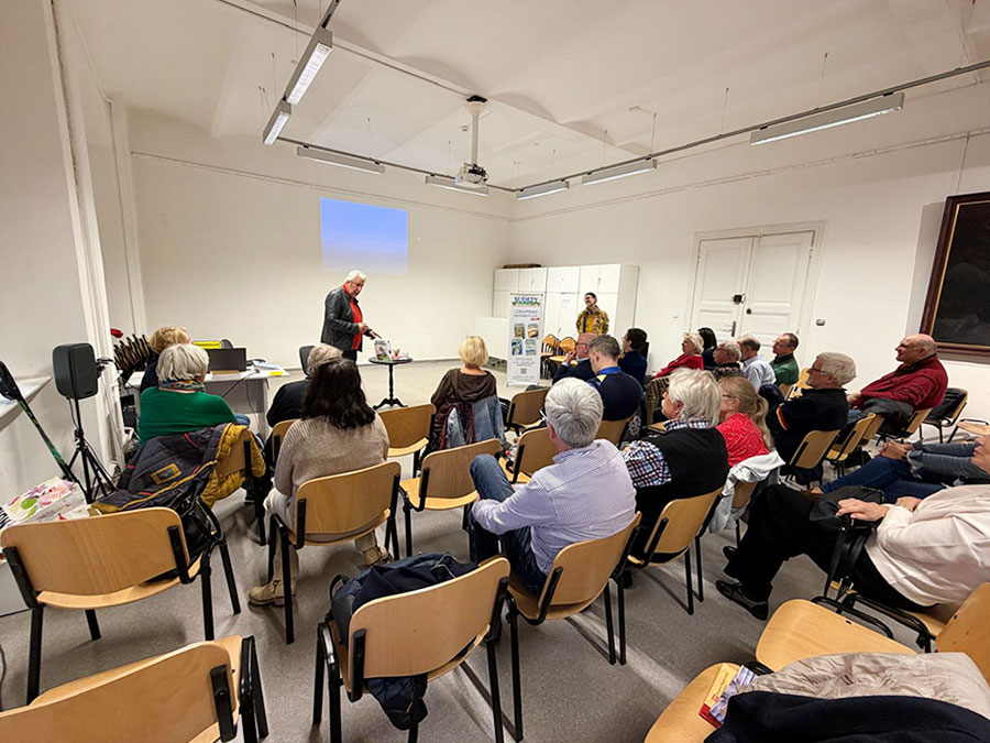 Spotkanie z redaktorami pisma „Sudety” w ramach cyklu „Czwartki z Przyjaciółmi”