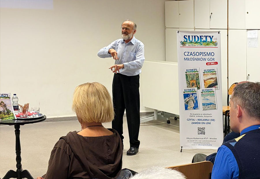 Spotkanie z redaktorami pisma „Sudety” w ramach cyklu „Czwartki z Przyjaciółmi”