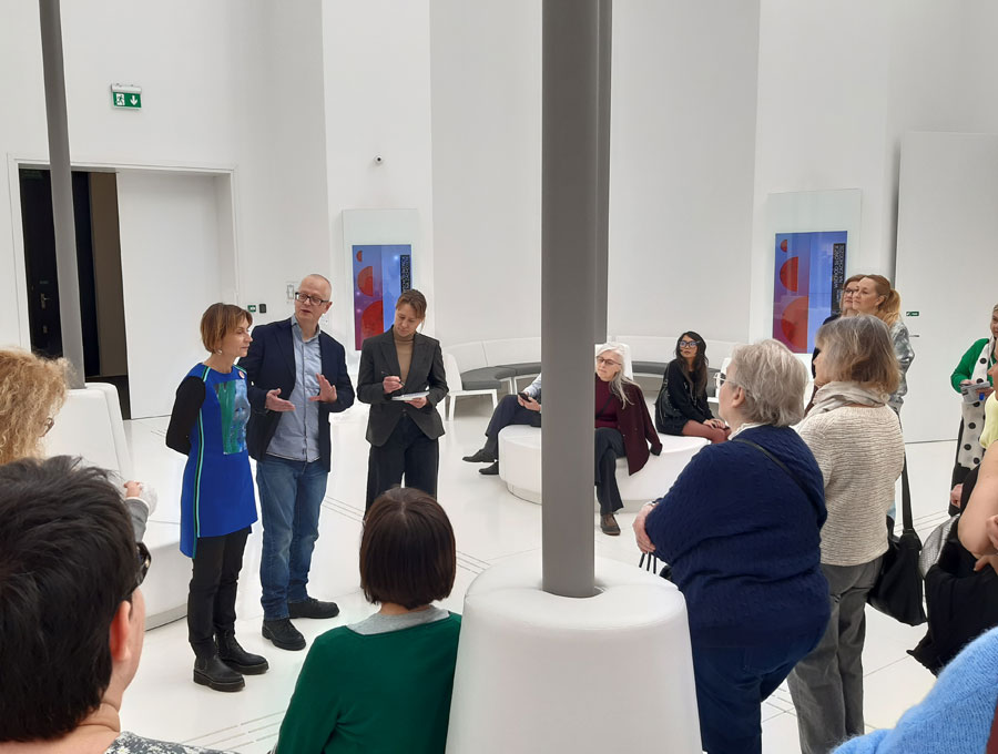 „Wschód słońca na Zachodzie” – fotorelacja z oprowadzania dla Stowarzyszenia Przyjaciół Muzeum