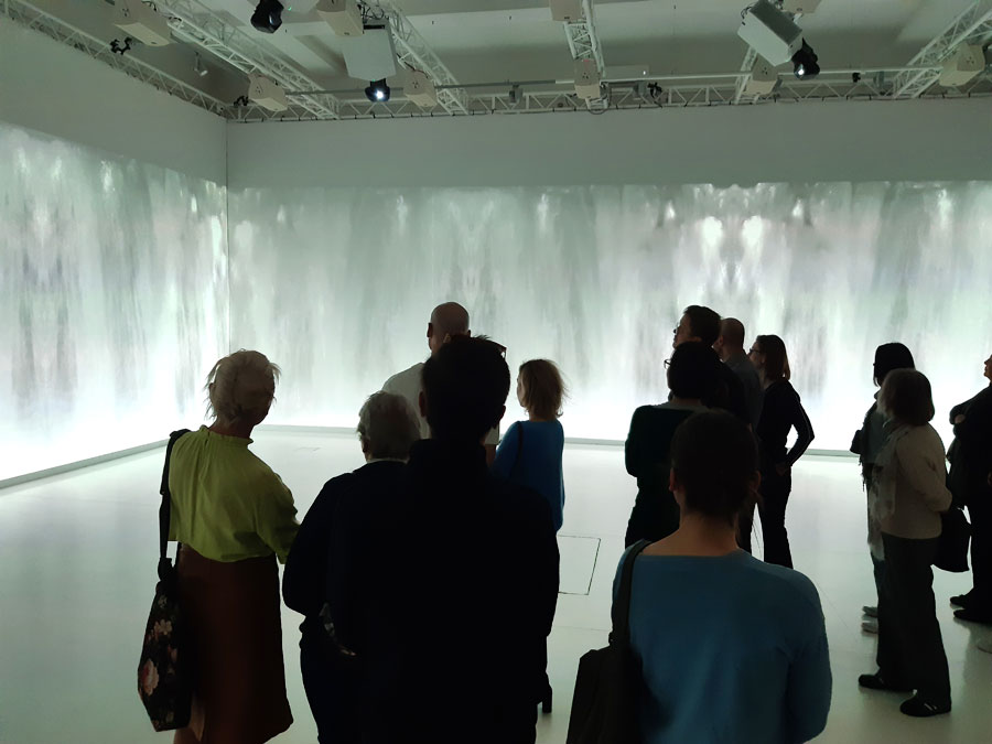 „Wschód słońca na Zachodzie” – fotorelacja z oprowadzania dla Stowarzyszenia Przyjaciół Muzeum