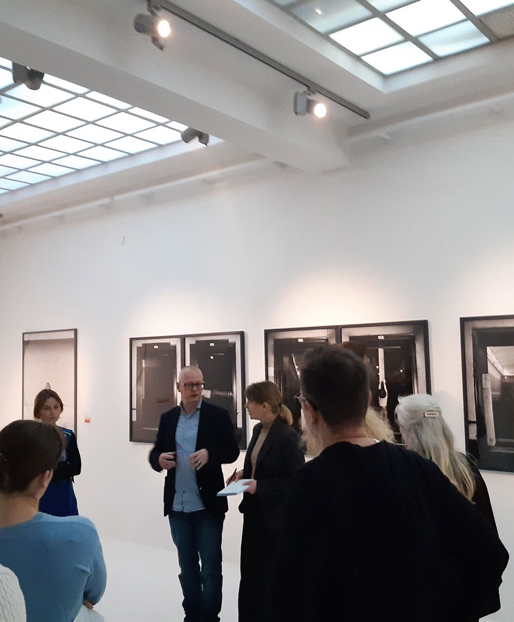 „Wschód słońca na Zachodzie” – fotorelacja z oprowadzania dla Stowarzyszenia Przyjaciół Muzeum