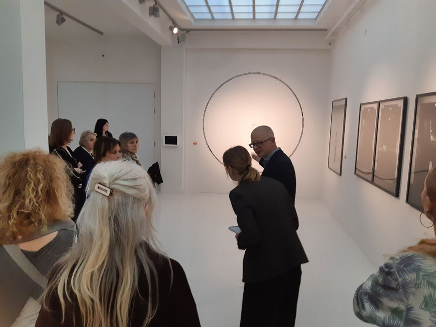 „Wschód słońca na Zachodzie” – fotorelacja z oprowadzania dla Stowarzyszenia Przyjaciół Muzeum