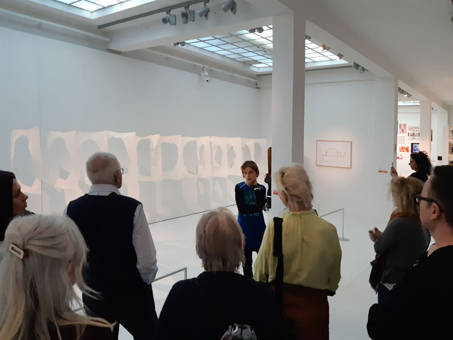 „Wschód słońca na Zachodzie” – fotorelacja z oprowadzania dla Stowarzyszenia Przyjaciół Muzeum