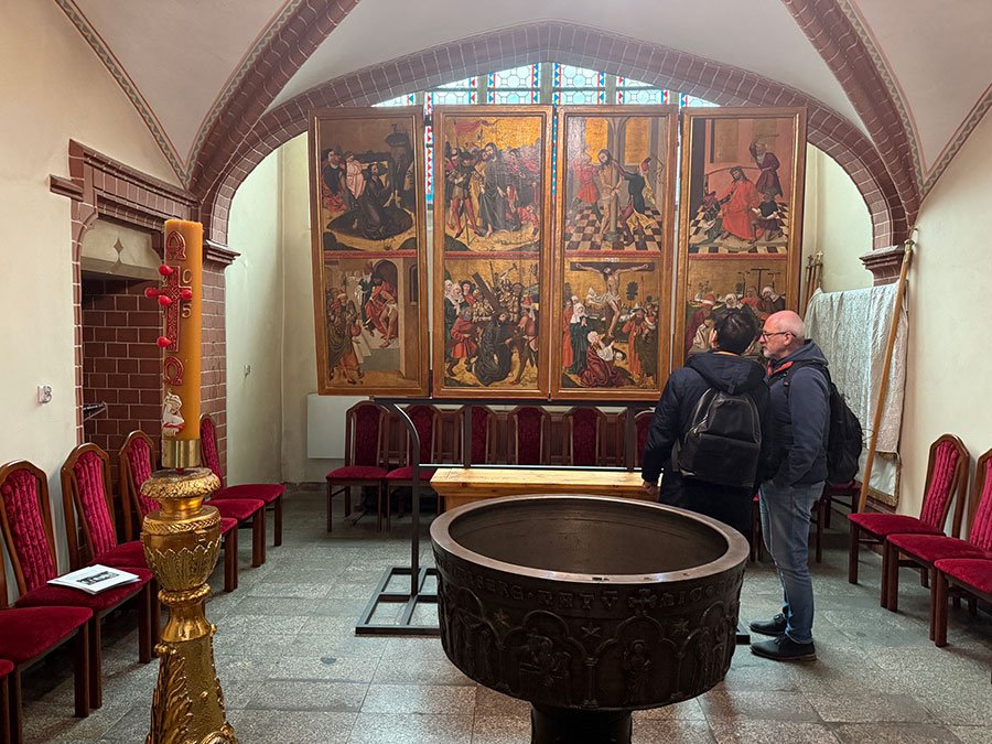 Przygotowania do wystawy „Stulecie” w Pawilonie Czterech Kopuł