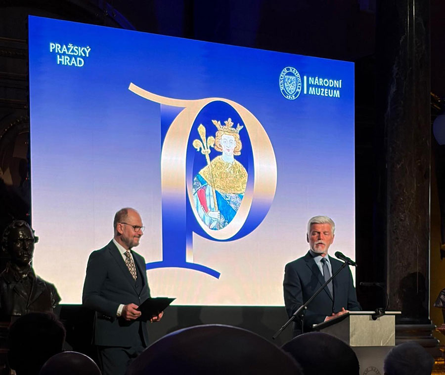 Korona Skarbu Średzkiego na wystawie w czeskiej Pradze