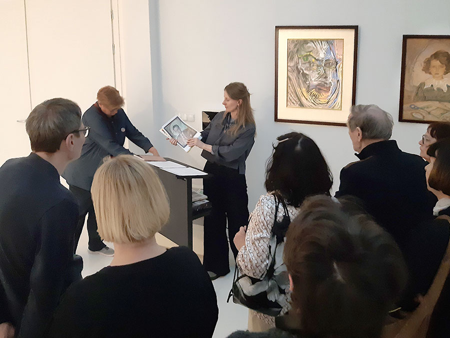 Fotorelacja ze spotkania Stowarzyszenia Przyjaciół Muzeum poświęconego portretom Witkacego w Pawilonie Czterech Kopuł