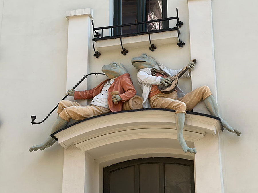 Wycieczka Stowarzyszenia Przyjaciół Muzeum Narodowego we Wrocławiu na wystawę porcelany księcia Sułkowskiego w Bielsku-Białym