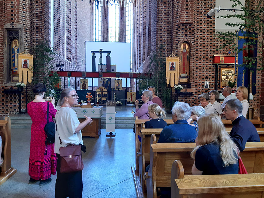 „Śladami Nowosielskiego we Wrocławiu” – fotorelacja z oprowadzania dla Stowarzyszenia Przyjaciół Muzeum Narodowego we Wrocławiu
