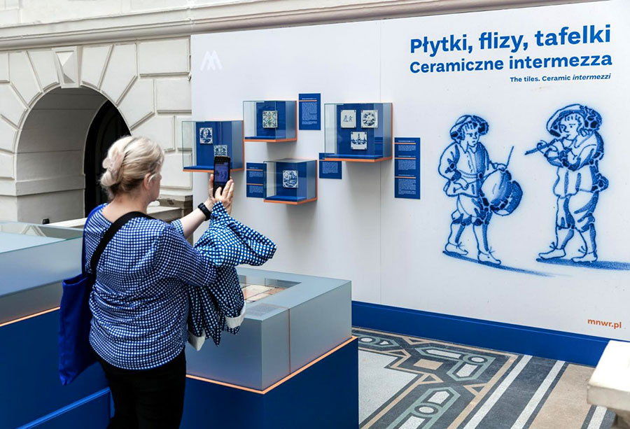 Konferencja prasowa przed otwarciem wystaw: Medale oraz Płytki, flizy