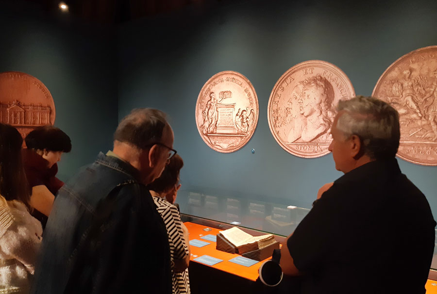 Oprowadzanie kuratorskie po wystawie „Medalierstwo z lat 1700–1799 w zbiorach Muzeum Narodowego we Wrocławiu”