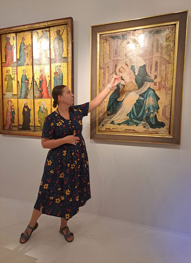 „Stulecie. W rocznicę wielkiej wystawy śląskiej sztuki średniowiecznej” – fotorelacja z oprowadzania dla Stowarzyszenia Przyjaciół Muzeum Narodowego we Wrocławiu