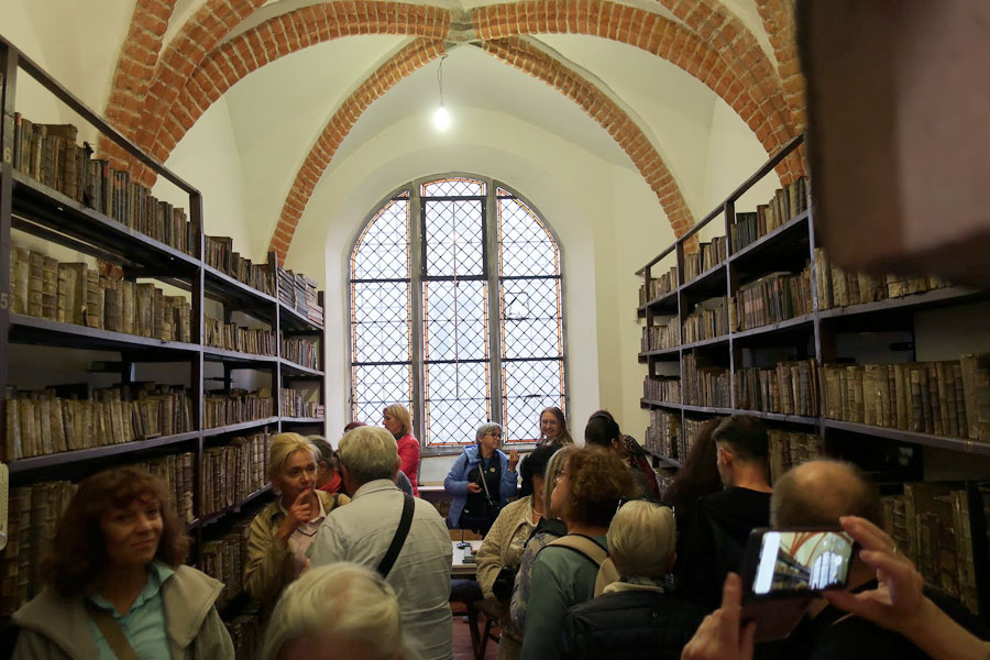 Wycieczka do Sobótki, Strzegomia i Świdnicy dla Stowarzyszenia Przyjaciół Muzeum Narodowego we Wrocławiu – katedra w Świdnicy