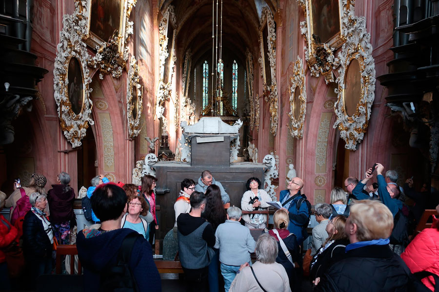Wycieczka do Sobótki, Strzegomia i Świdnicy dla Stowarzyszenia Przyjaciół Muzeum Narodowego we Wrocławiu – katedra w Świdnicy