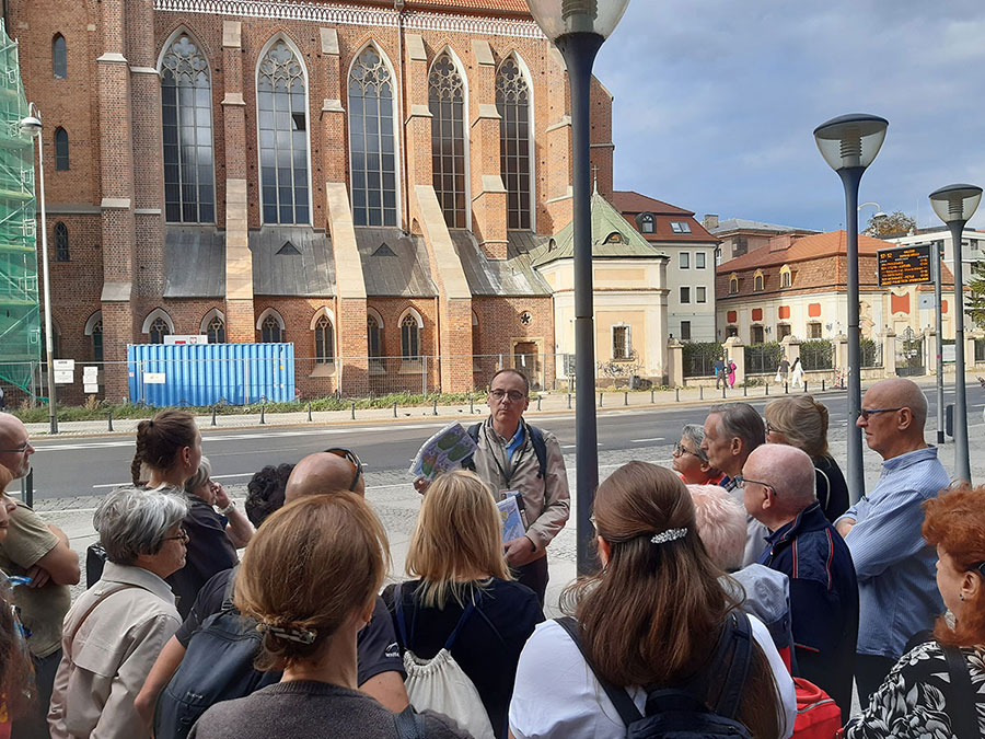 Fotorelacja z oprowadzania po Placu Dominikańskim dla Stowarzyszenia Przyjaciół Muzeum Narodowego we Wrocławiu w ramach Europejskich Dni Dziedzictwa