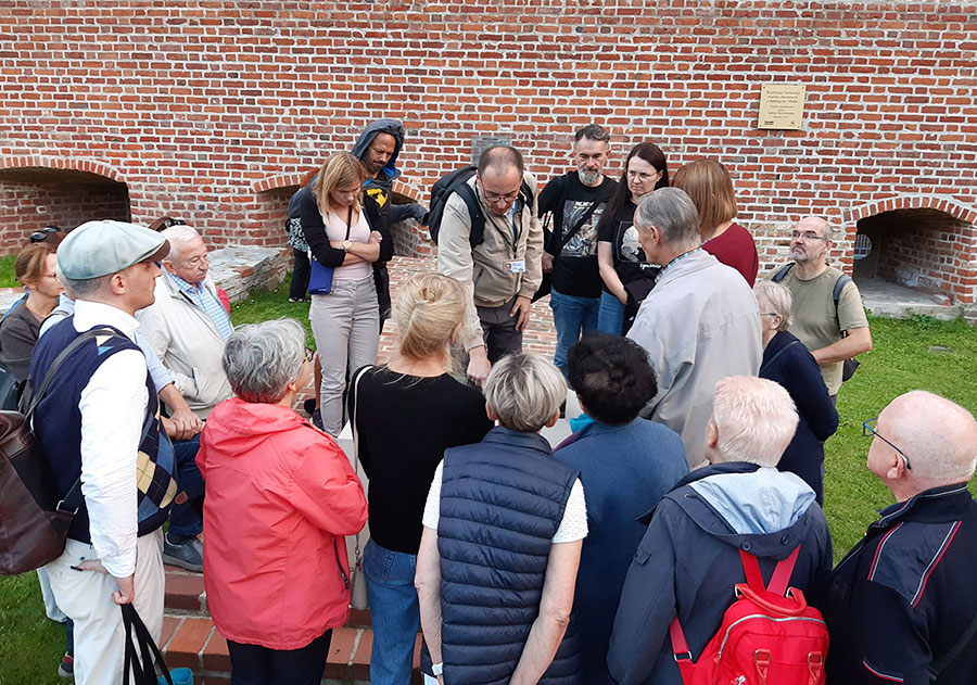 Fotorelacja z oprowadzania po Placu Dominikańskim dla Stowarzyszenia Przyjaciół Muzeum Narodowego we Wrocławiu w ramach Europejskich Dni Dziedzictwa