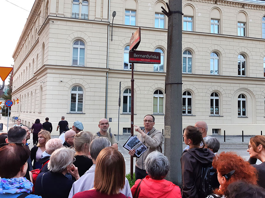 Fotorelacja z oprowadzania po Placu Dominikańskim dla Stowarzyszenia Przyjaciół Muzeum Narodowego we Wrocławiu w ramach Europejskich Dni Dziedzictwa