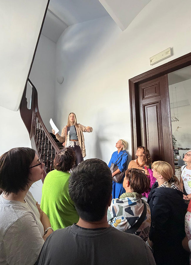 Fotorelacja z wyjazdu do Warszawy dla Stowarzyszenia Przyjaciół Muzeum Narodowego we Wrocławiu – zwiedzanie Zachęty
