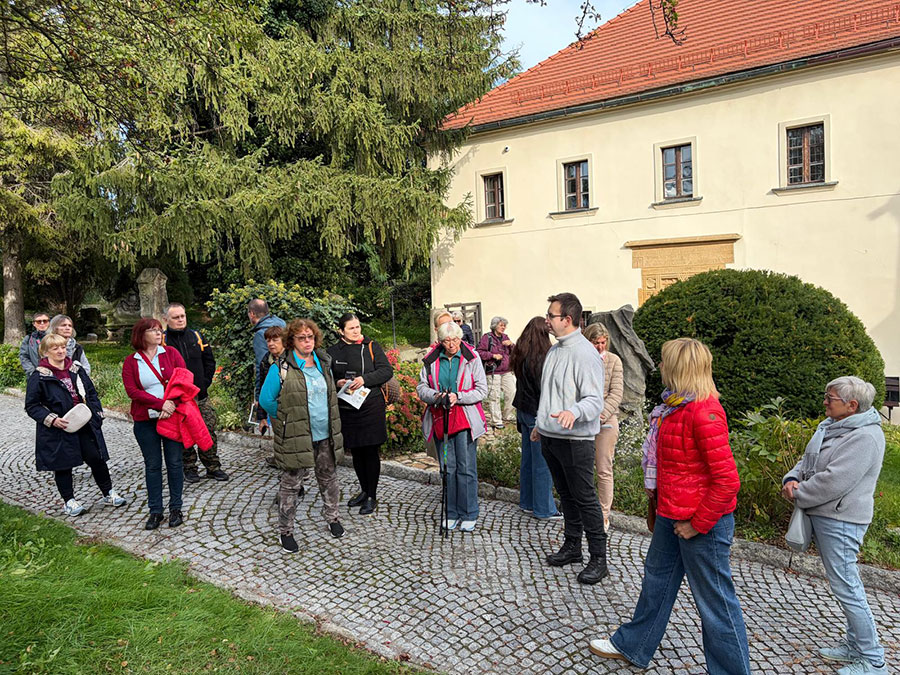 Wycieczka do Sobótki, Strzegomia i Świdnicy dla Stowarzyszenia Przyjaciół Muzeum Narodowego we Wrocławiu – Muzeum Ślężańskie w Sobótce