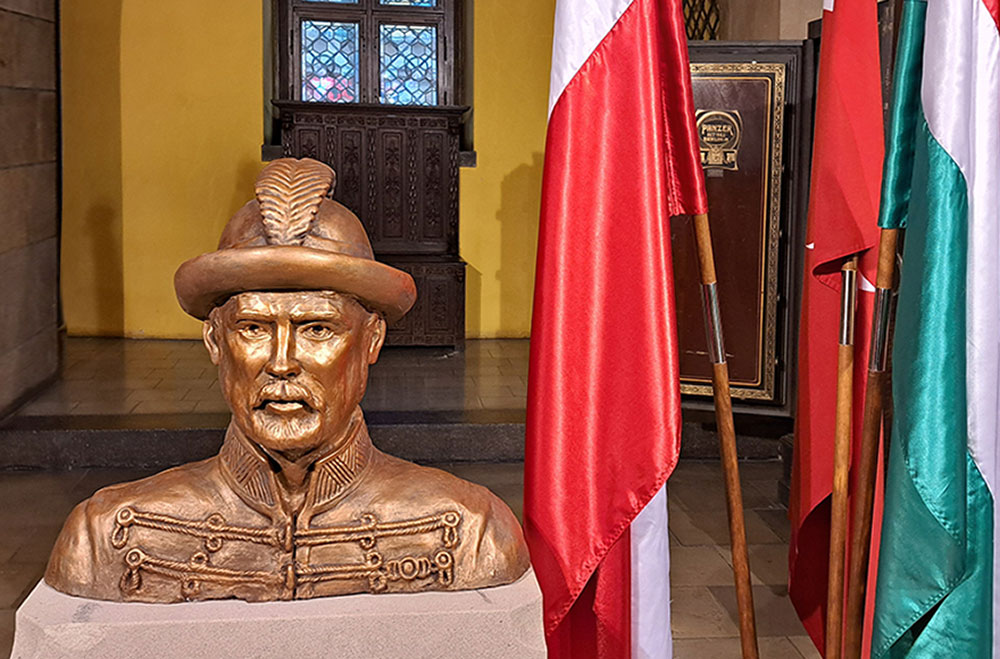 Węgierski październik: Popiersie Józefa Bema we wrocławskim ratuszu