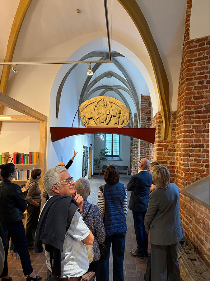 Fotorelacja z oprowadzania kuratorskiego w Muzeum Architektury dla Stowarzyszenia Przyjaciół Muzeum Narodowego we Wrocławiu