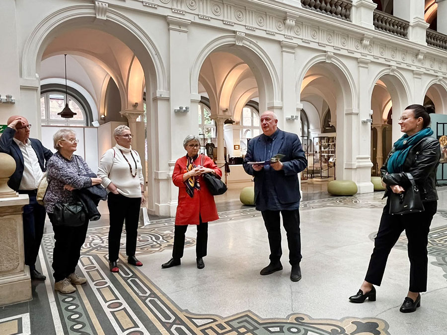 „Nowożytne złotnictwo śląskich kościołów pokoju” – fotorelacja ze spotkania dla Stowarzyszenia Przyjaciół Muzeum Narodowego we Wrocławiu
