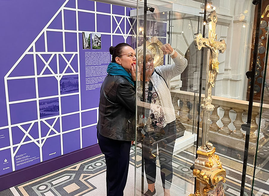 „Nowożytne złotnictwo śląskich kościołów pokoju” – fotorelacja ze spotkania dla Stowarzyszenia Przyjaciół Muzeum Narodowego we Wrocławiu
